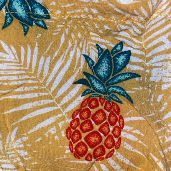 Margaritaville MENS size XL Yellow Red Pineapple Casual Button Down Shirt RAYON - Picture 5 of 12